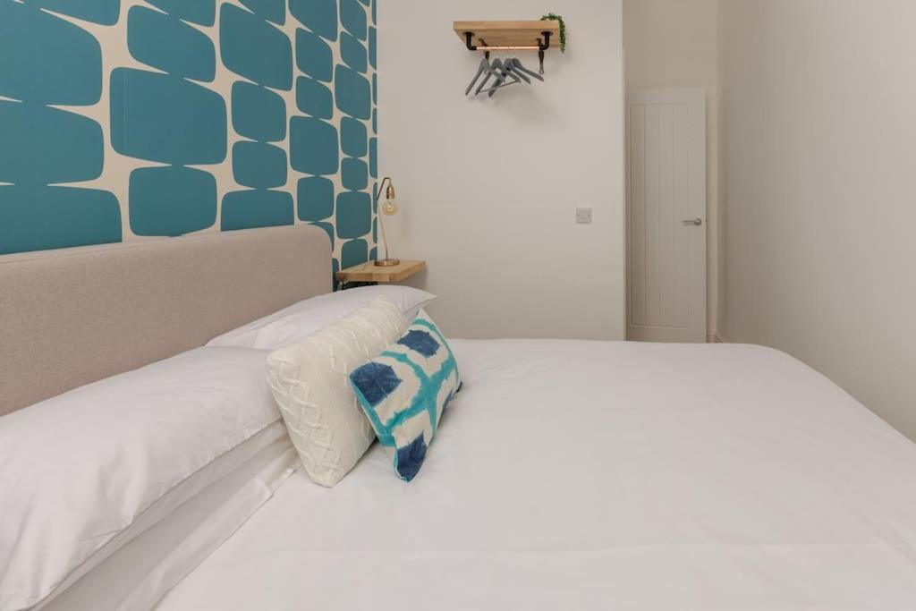 Photo of Bedroom in Caerphilly