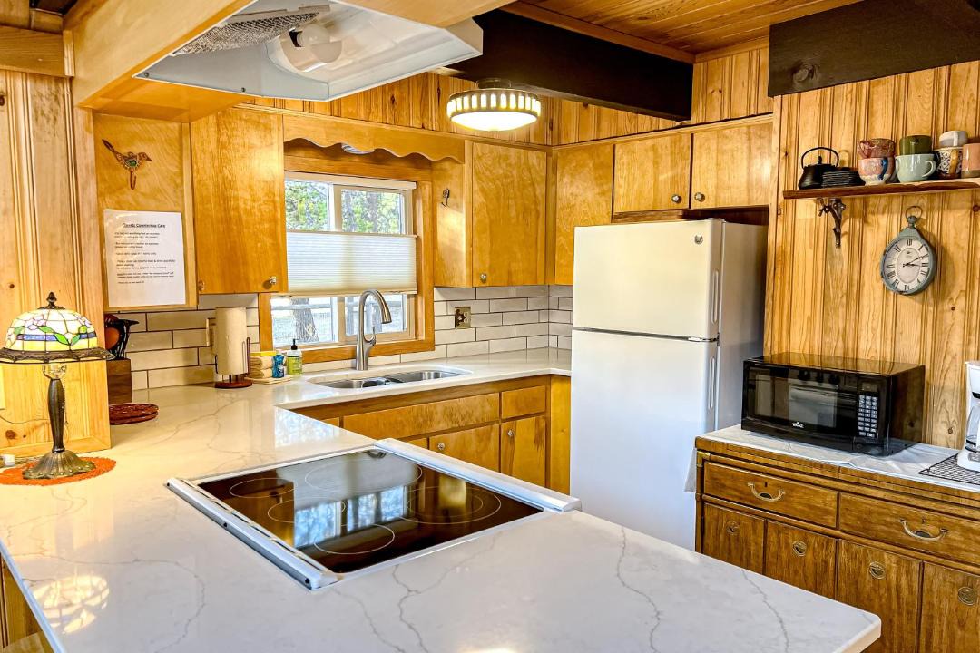 Photo of Kitchen in Oregon Water Wonderland