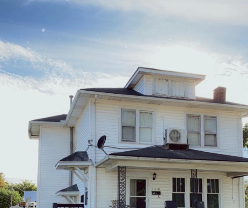 Photo of Buildings in Ashland