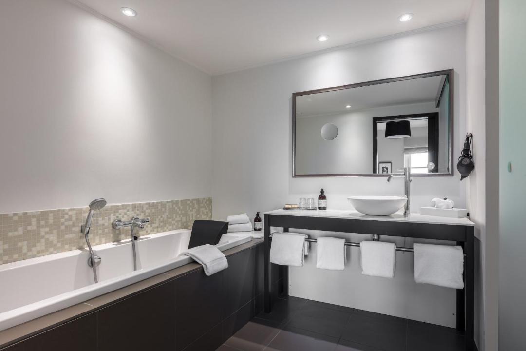 Photo of Bathroom in Soro