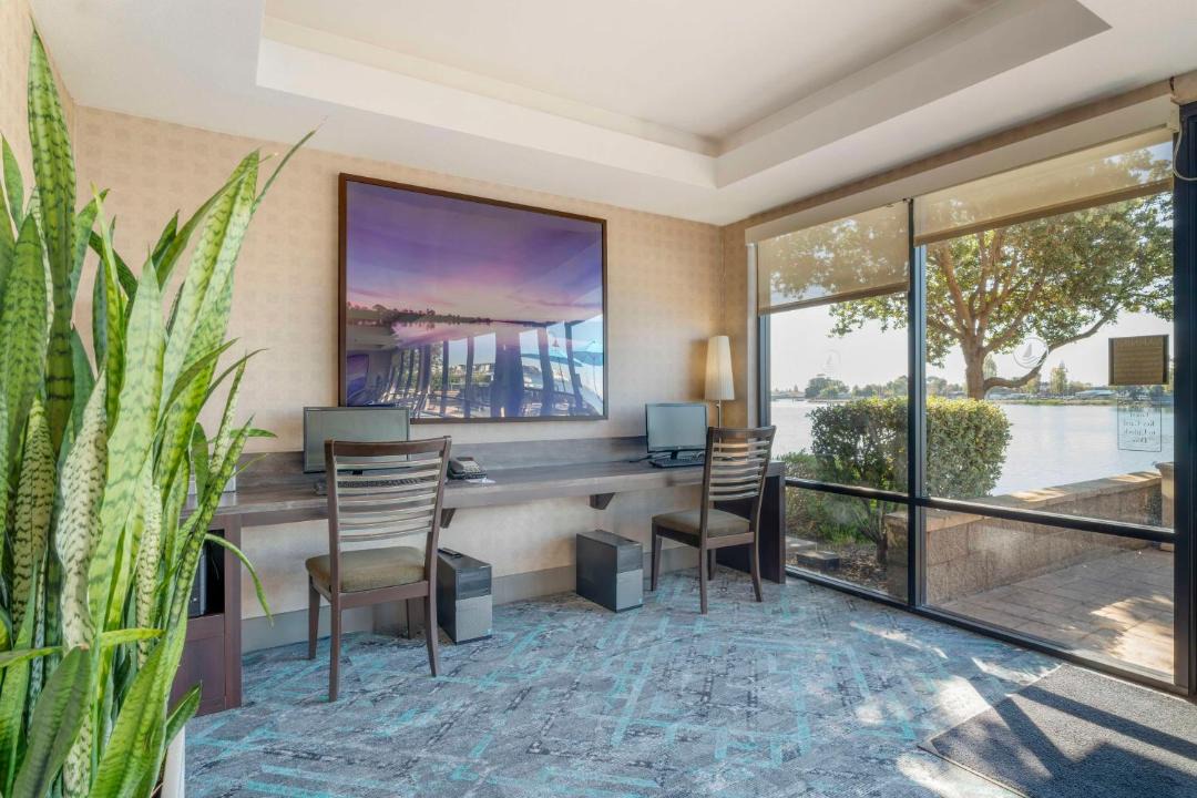 Photo of Others in East Peralta