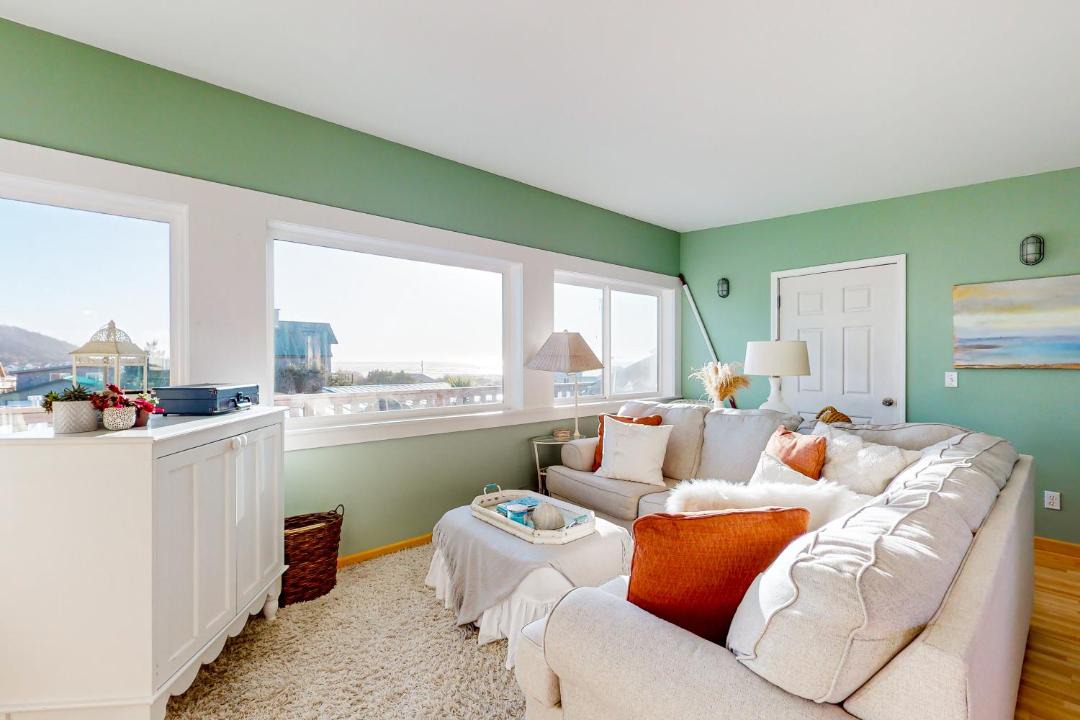 Photo of Livingroom in Pacific Beach