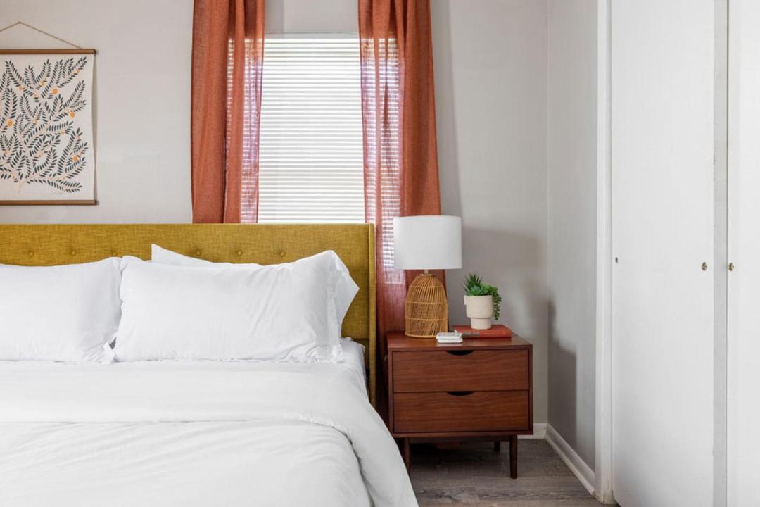 Photo of Bedroom in Maple Heights