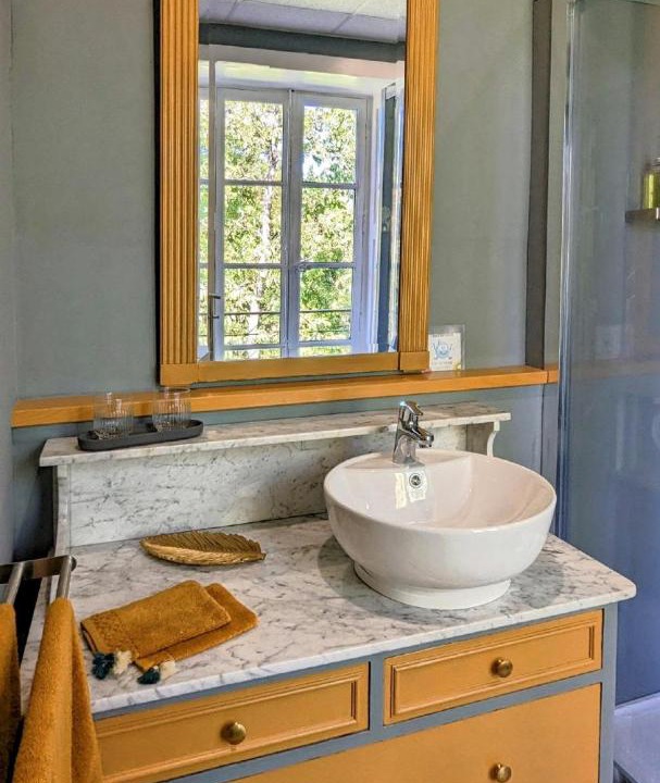 Photo of Bathroom in Saulx