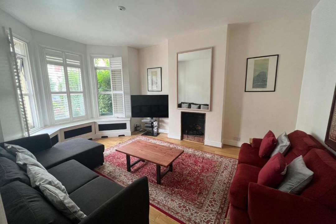 Photo of Livingroom in Thurlow Park