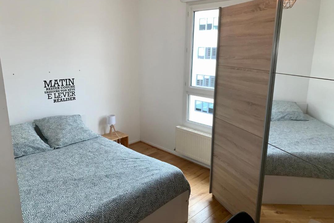 Photo of Bedroom in 9th Arrondissement