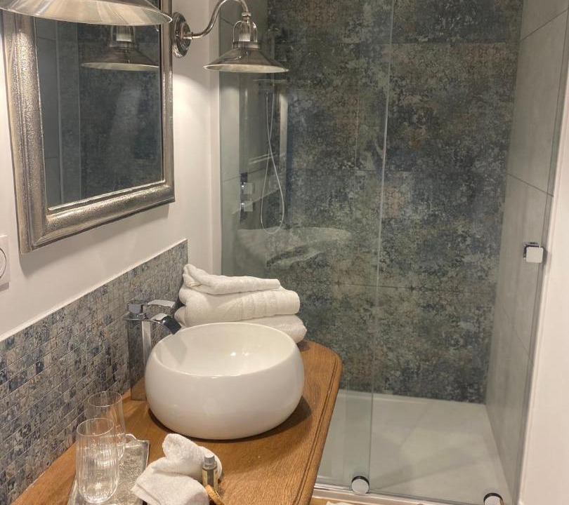 Photo of Bathroom in Thieulloy-la-Ville