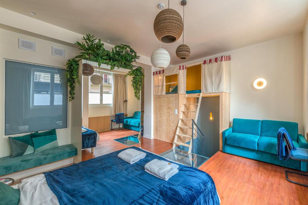 Photo of Livingroom in 15th Arrondissement
