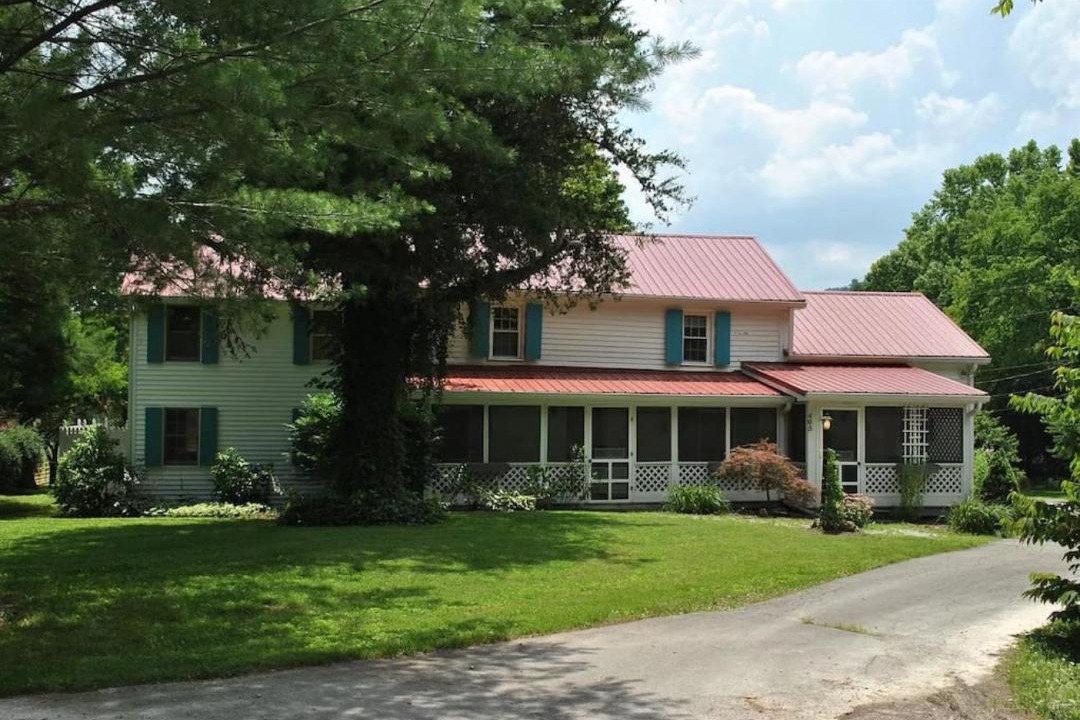 Photo of Others in Winston