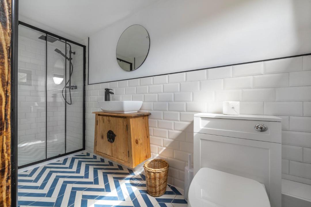 Photo of Bathroom in West Lulworth