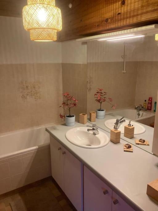 Photo of Bathroom in Saint-Cyran-du-Jambot