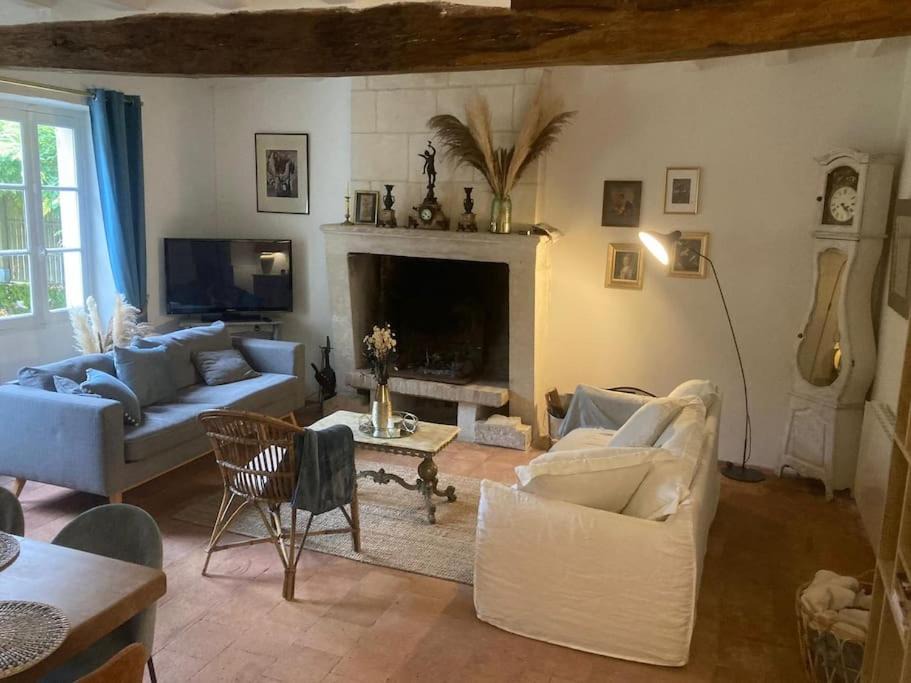 Photo of Livingroom in Saint-Cyran-du-Jambot