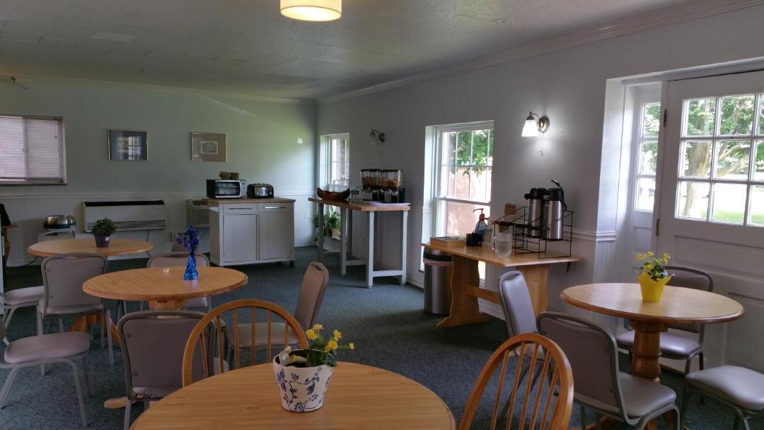 Photo of Livingroom in Bryant Pattengill East