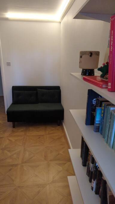 Photo of Others in Oakleigh