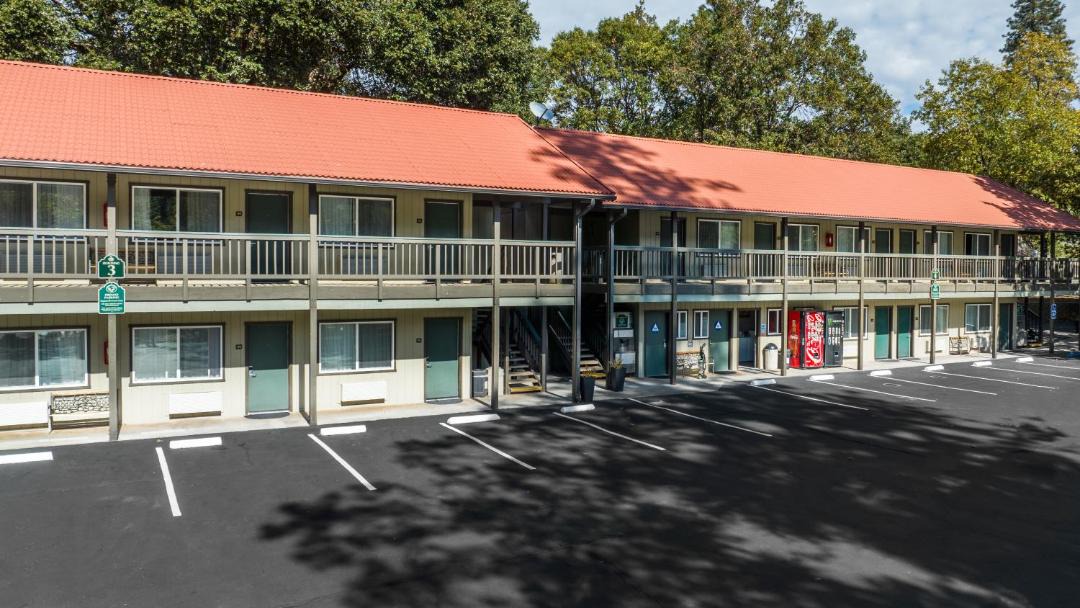 Photo of Buildings in Groveland