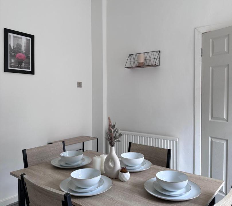 Photo of Livingroom in Openshaw