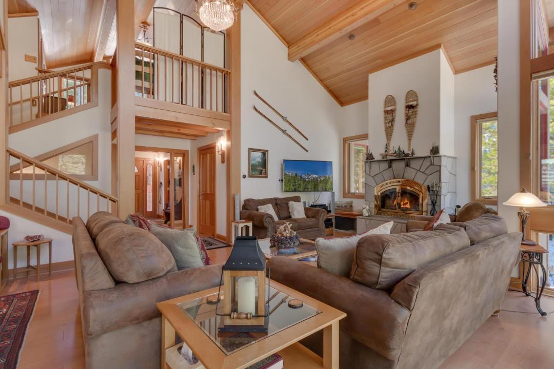Photo of Livingroom in Alpine Meadows