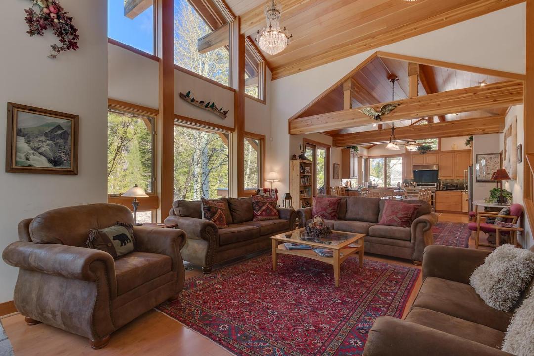 Photo of Livingroom in Alpine Meadows