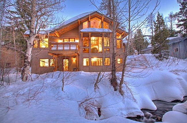 Photo of Buildings in Alpine Meadows