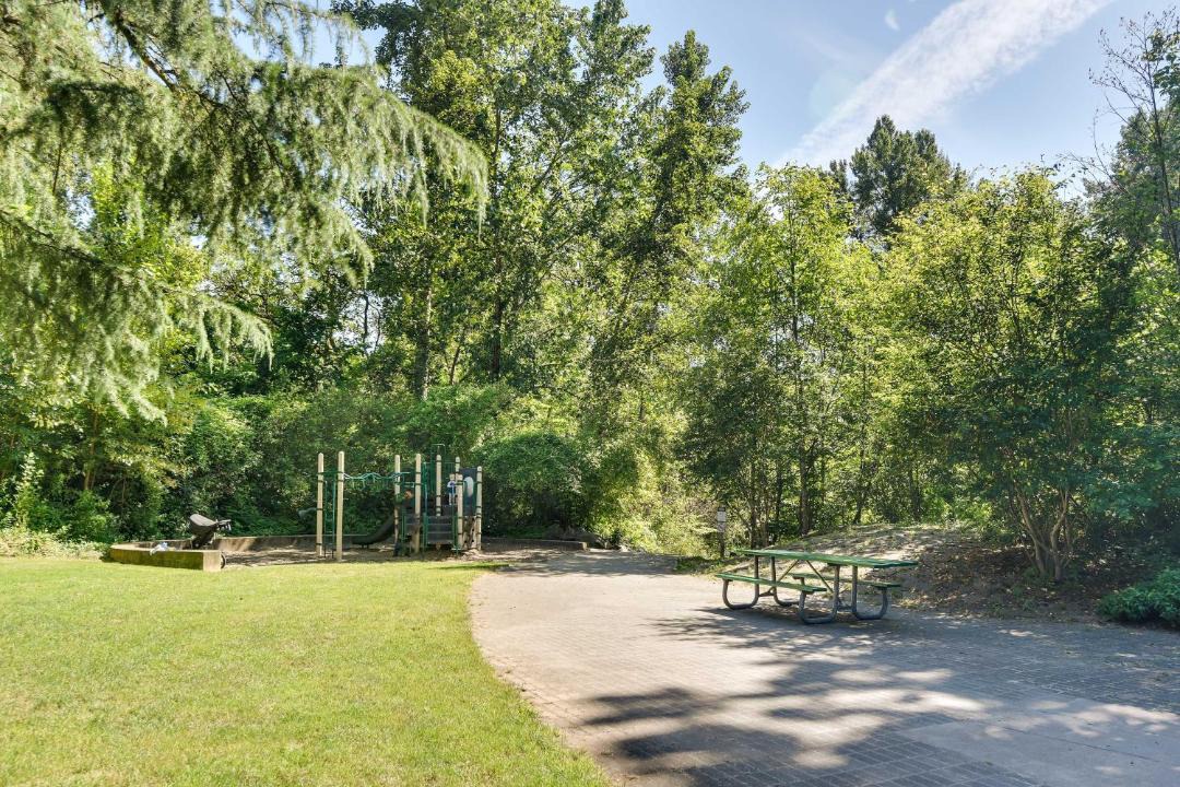 Photo of Others in Oak Grove