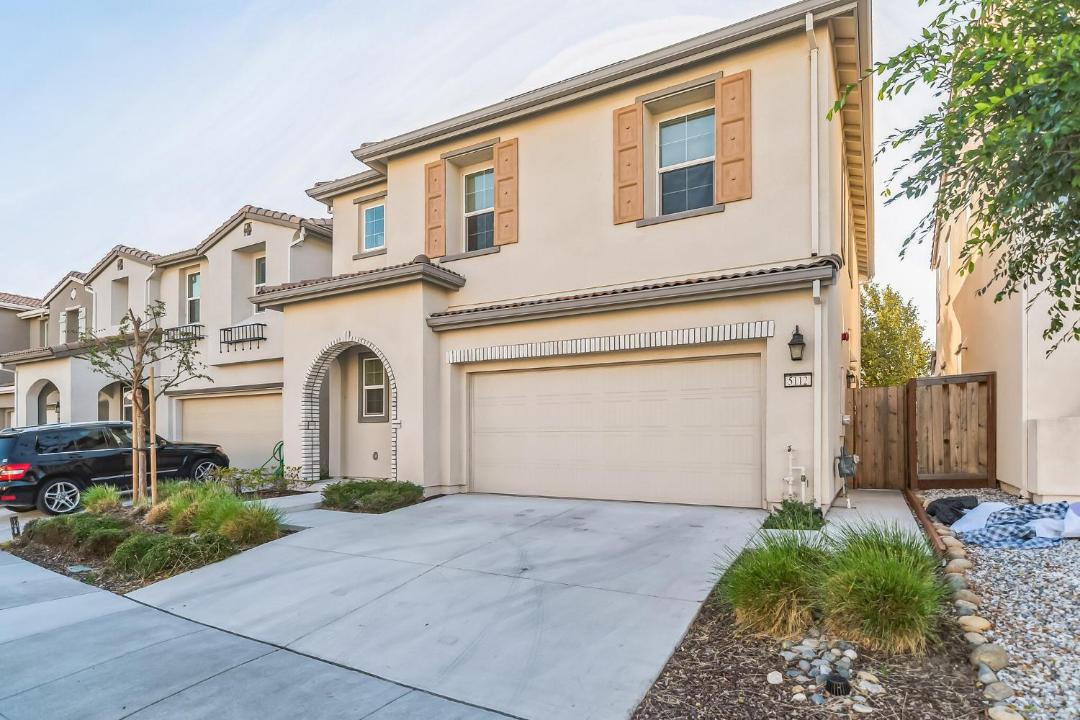 Photo of Buildings in Fairfield