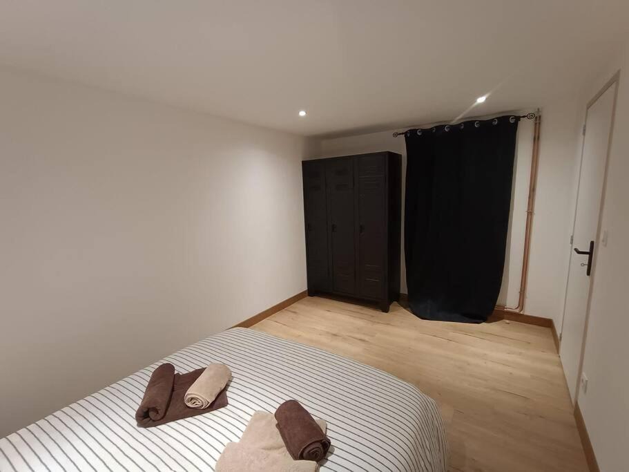 Photo of Bedroom in Saint-Chamond