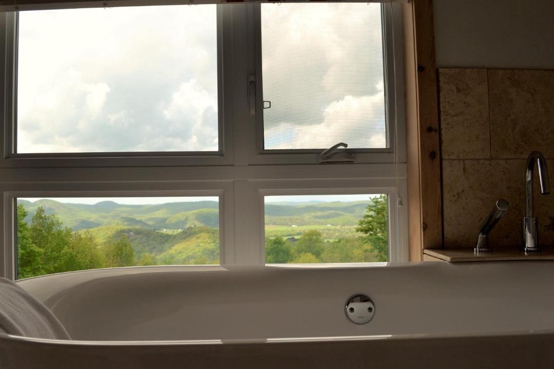 Photo of Bathroom in Grenville-sur-la-Rouge