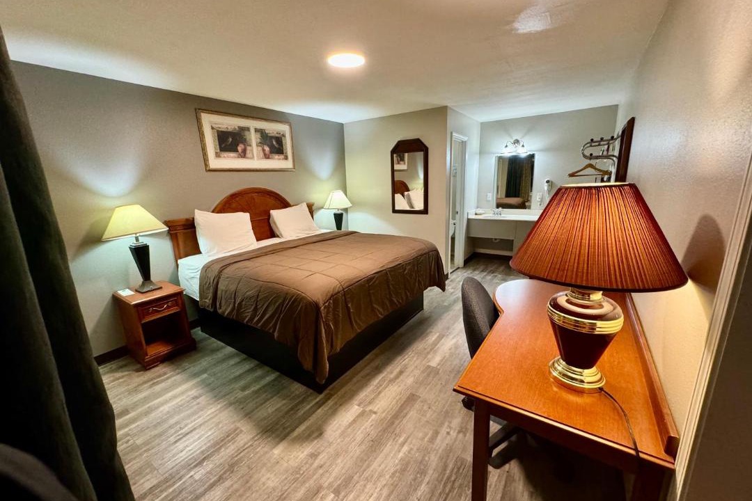 Photo of Bedroom in Ozark