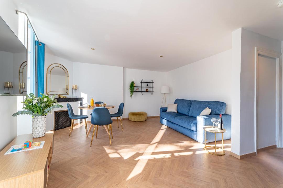 Photo of Others in Nimes City Centre