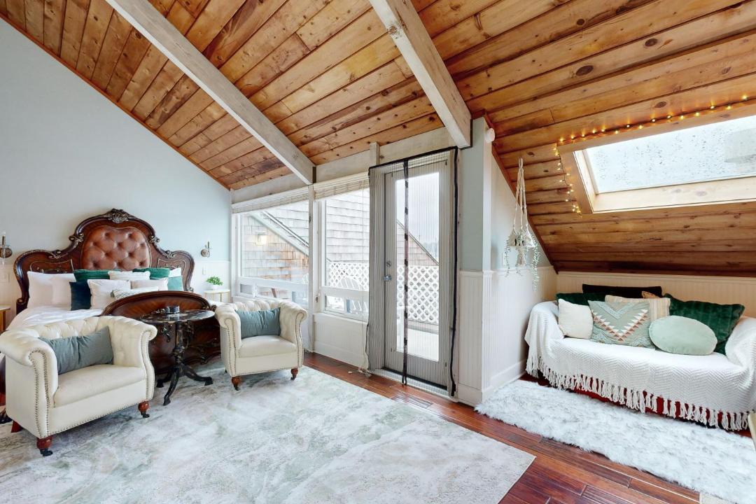 Photo of Others in Historic Bayfront