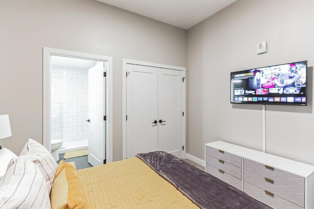 Photo of Others in Downtown Cincinnati