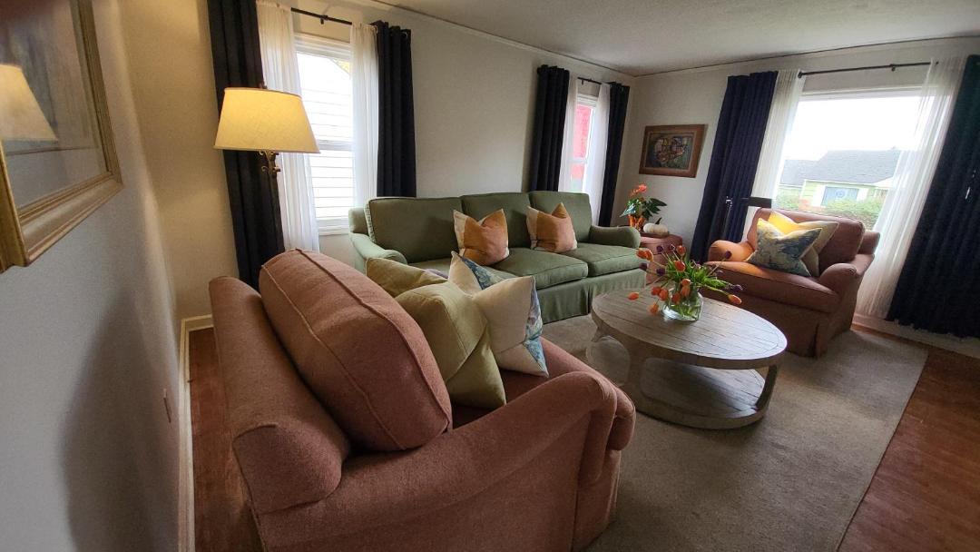 Photo of Others in Montavilla