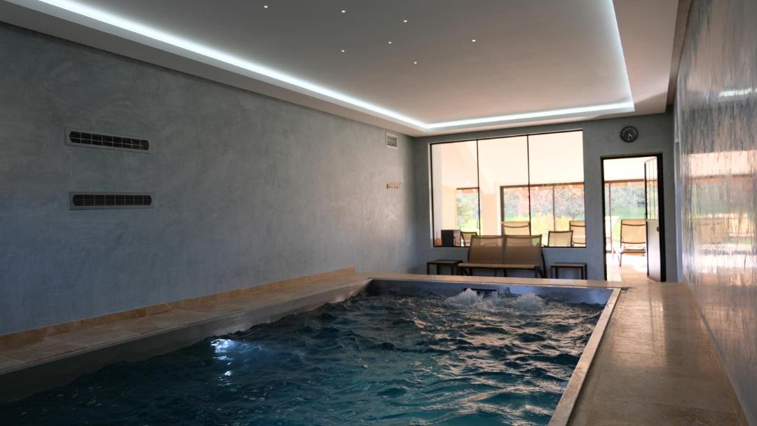 Photo of Others in Maillat