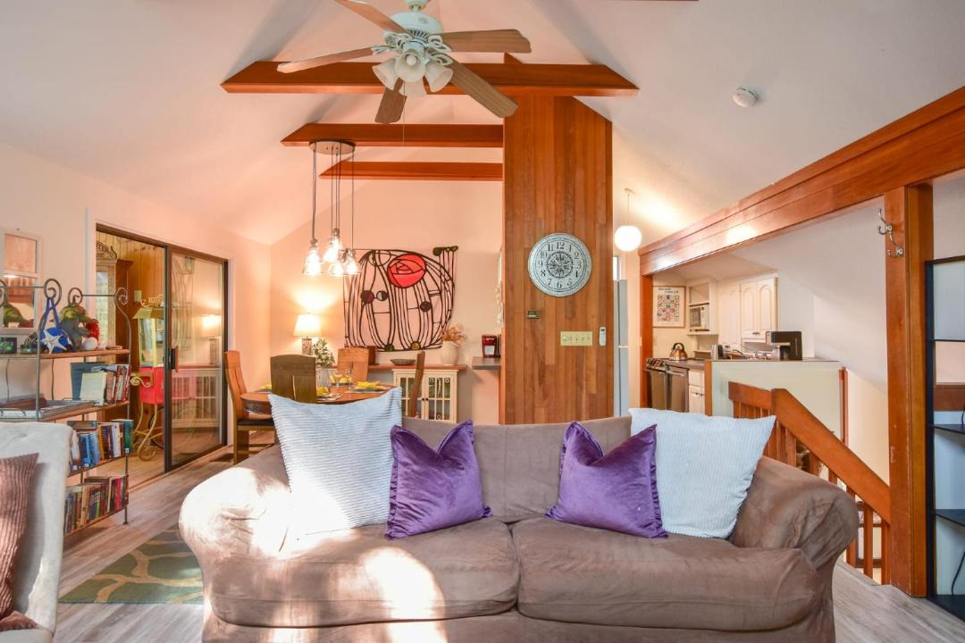 Photo of Livingroom in Centerville