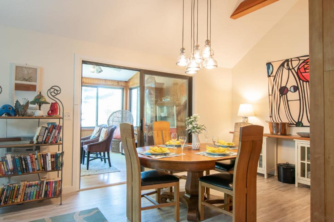 Photo of Livingroom in Centerville