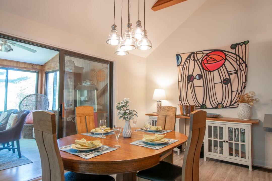 Photo of Livingroom in Centerville