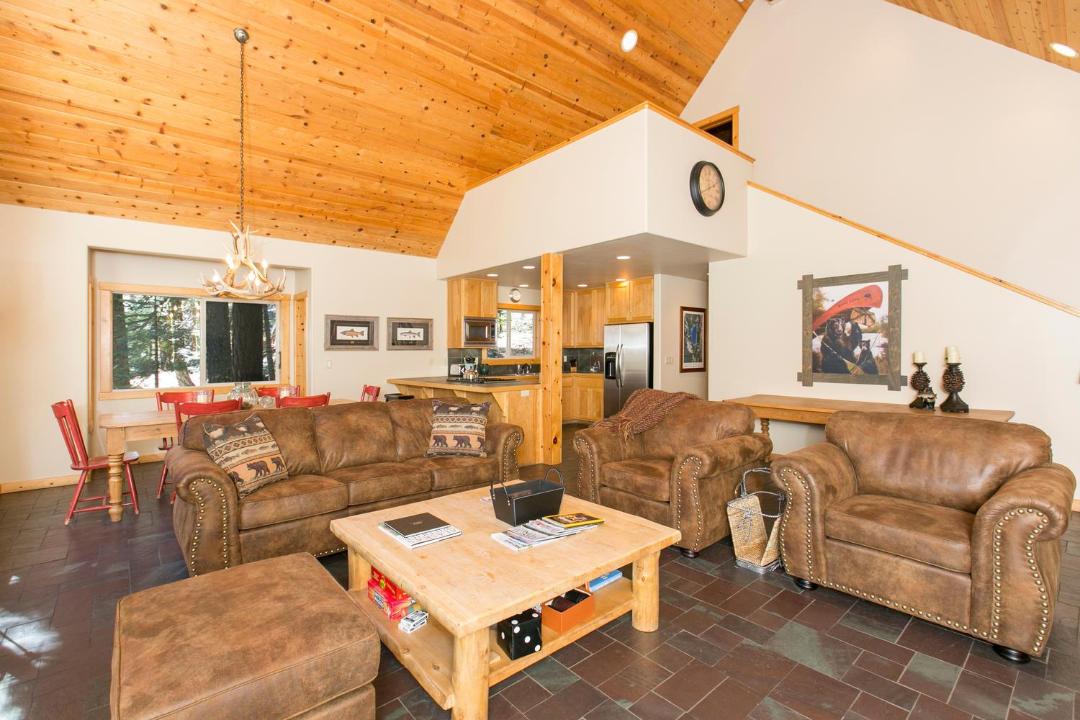 Photo of Livingroom in Homewood