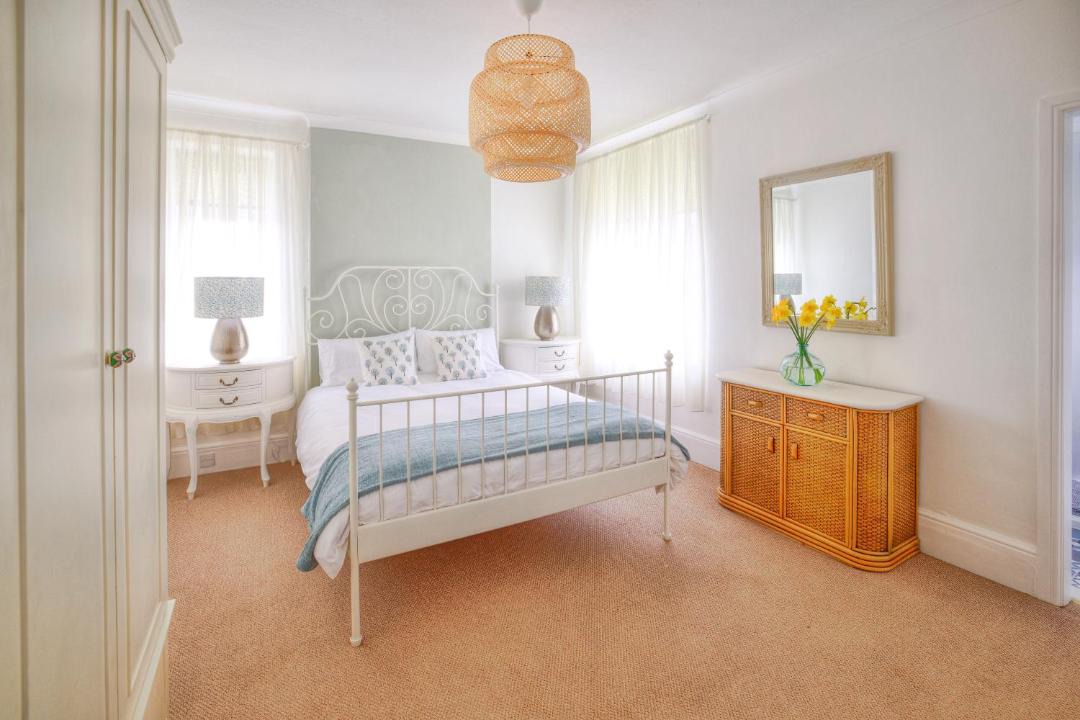 Photo of Others in West Kirby