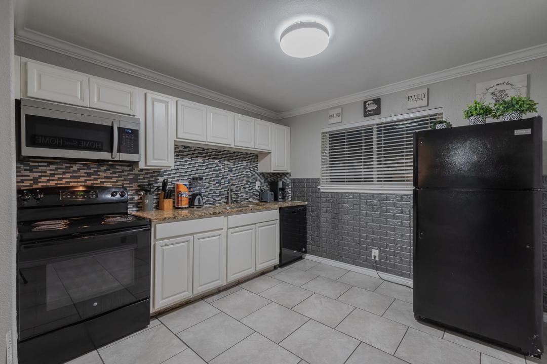 Photo of Kitchen in Mahncke Park