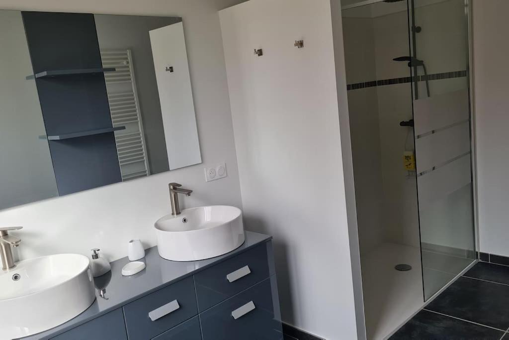 Photo of Bathroom in Jujurieux