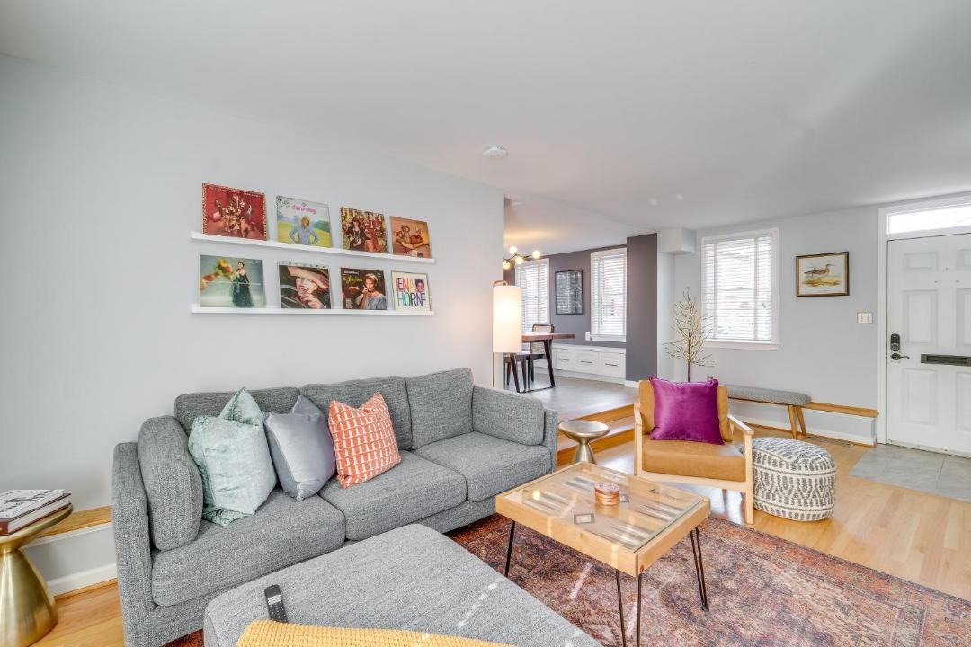 Photo of Livingroom in Old Town West