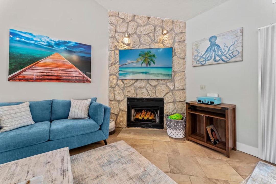 Photo of Livingroom in Jacksonville Beach