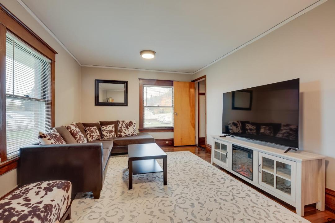 Photo of Livingroom in Bessemer