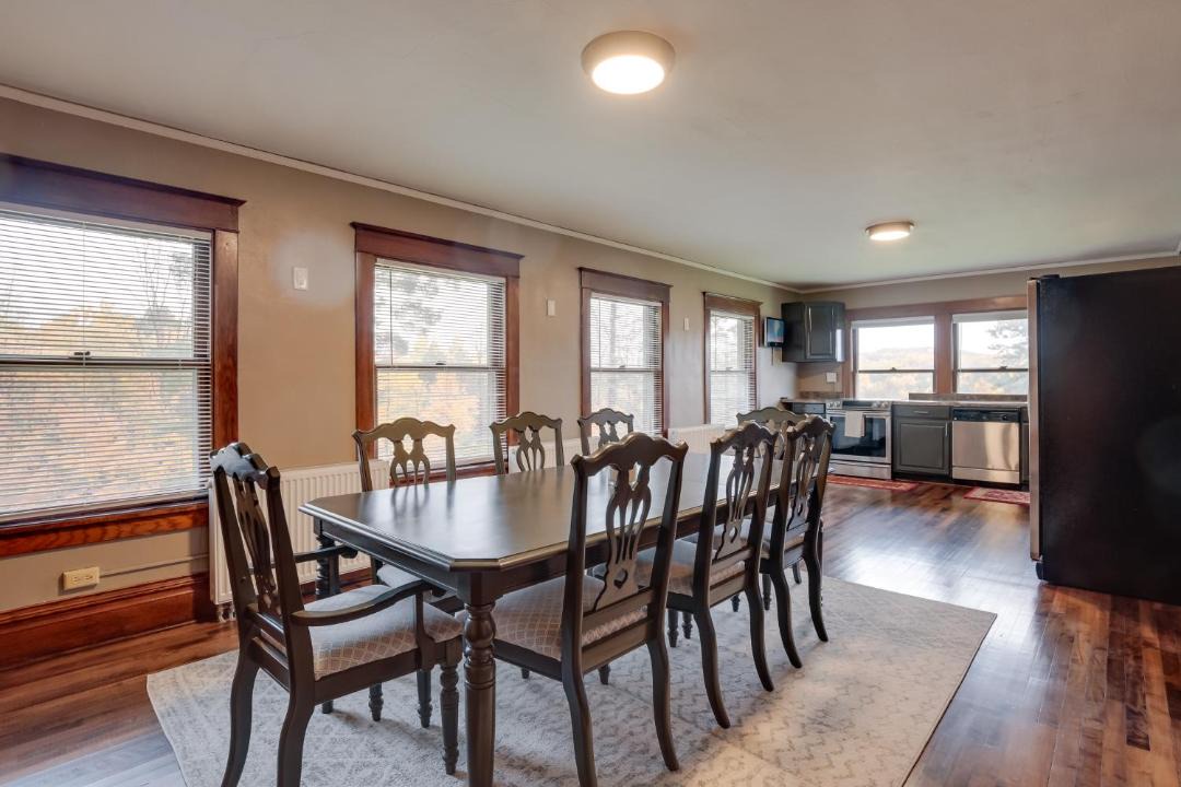 Photo of Livingroom in Bessemer