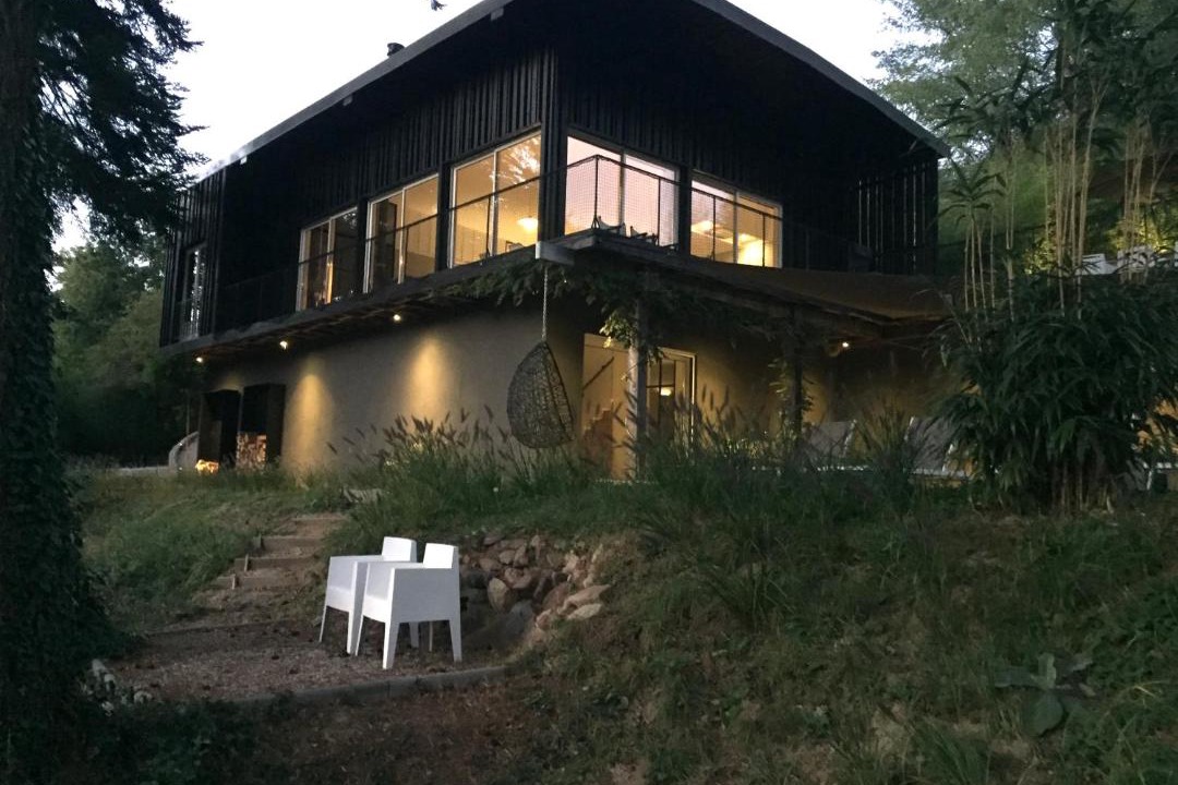 Photo of Buildings in Masleon