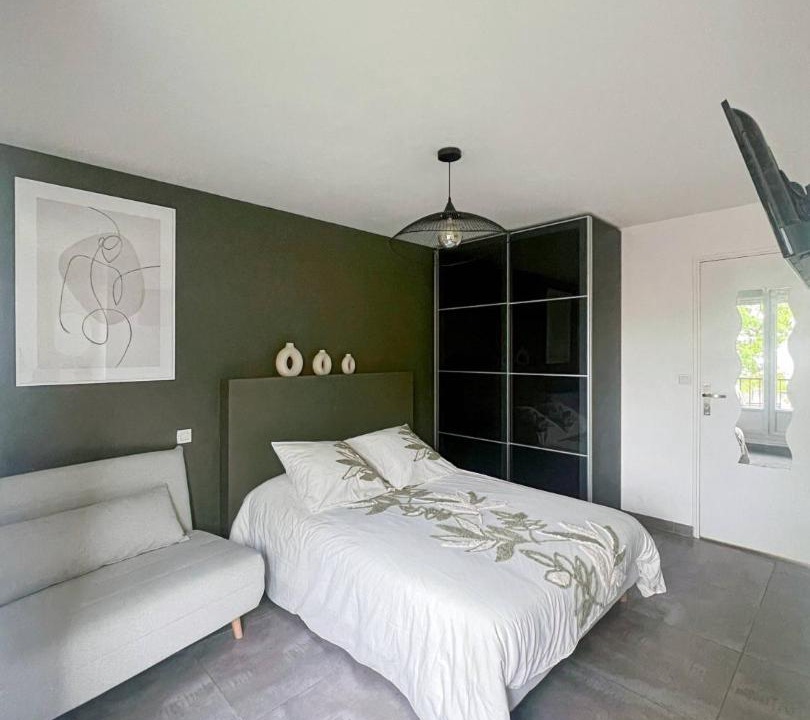 Photo of Bedroom in Villejean