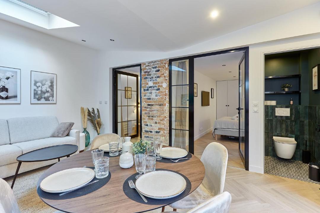 Photo of Livingroom in Quartier de la Plaine-de-Monceaux