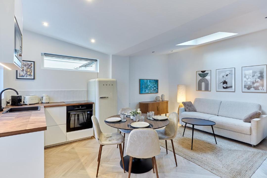 Photo of Livingroom in Quartier de la Plaine-de-Monceaux