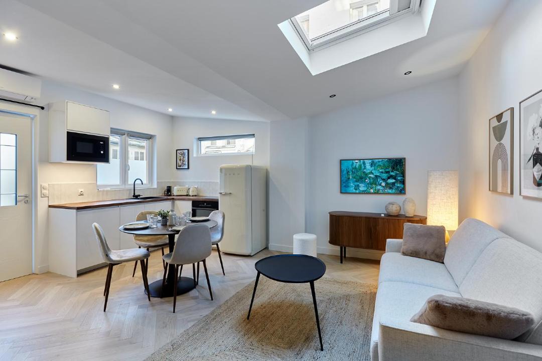 Photo of Livingroom in Quartier de la Plaine-de-Monceaux