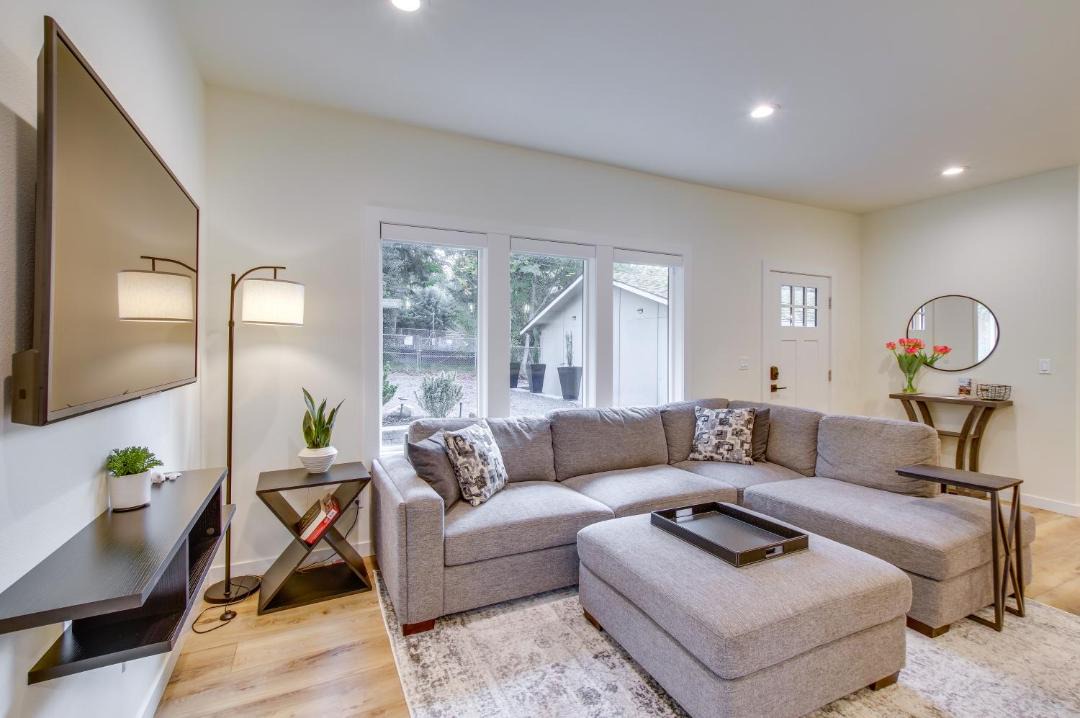 Photo of Others in North Rose Hill